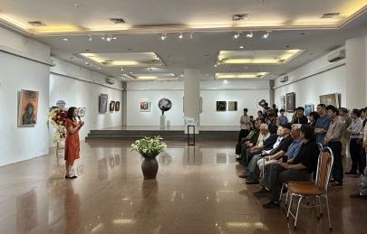 TRIỂN LÃM MỸ THUẬT THÁNG TƯ   KHÔNG GIAN ĐỐI THOẠI GIỮA TRUYỀN THỐNG VÀ ĐƯƠNG ĐẠI